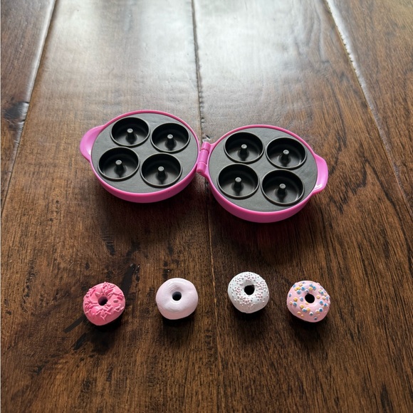 Foodie Fun with 18inch Dolls - Picture 5 of 13